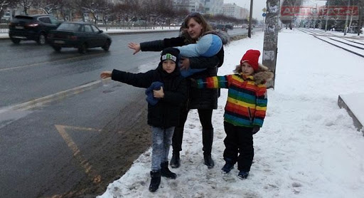 Агина Алтынбаева и ее дети